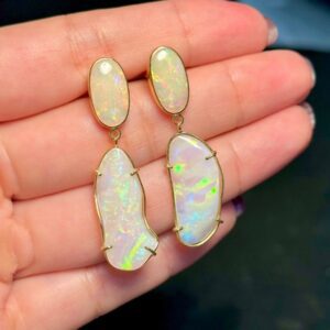 Max brinco em ouro 18k e opalas naturais nobres