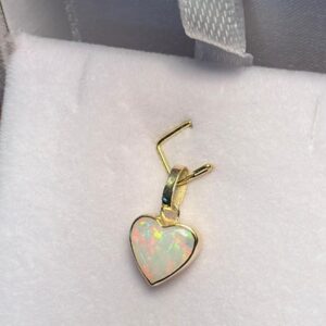 Pingente ouro 18k e opala natural nobre