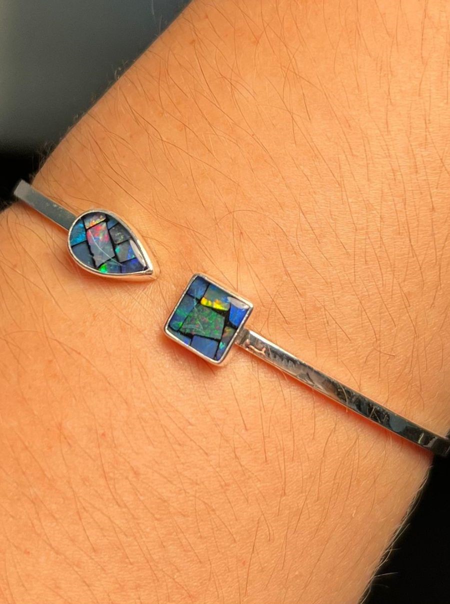 Opala Natural – Bracelete aro liso em Prata 950 com mosaico de opala