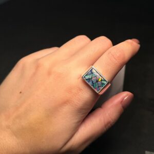 Anel em prata e opala