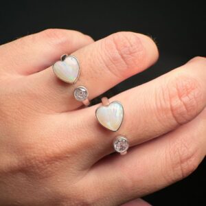 Anel ajustável prata 950, opala natural nobre e zircônia